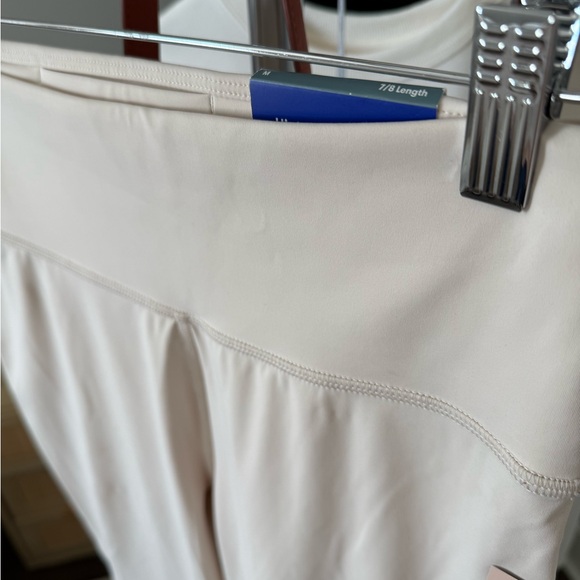 NEW JoyLab Cream High-Waisted 7/8 Leggings Size M - Picture 5 of 11